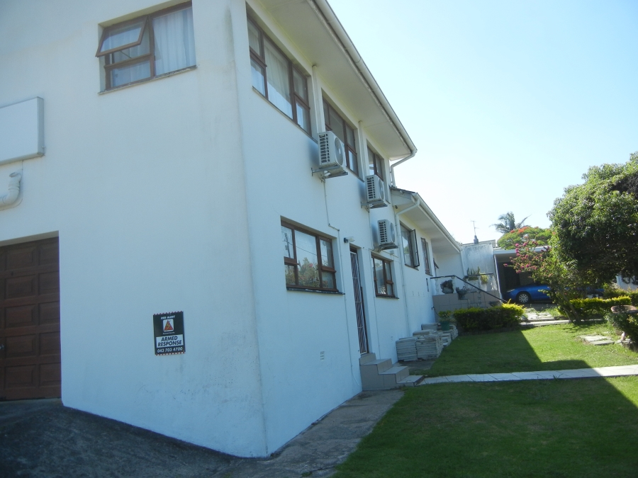 9 Bedroom Property for Sale in Sunnyridge Eastern Cape